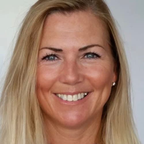 Yvonne C